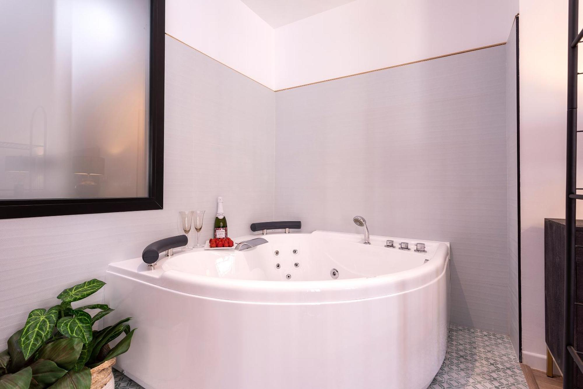 Jazmin Y Biznaga Apartment Малага Екстериор снимка